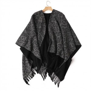 poncho-de-llana-jacquard-de-doble cara01366396764